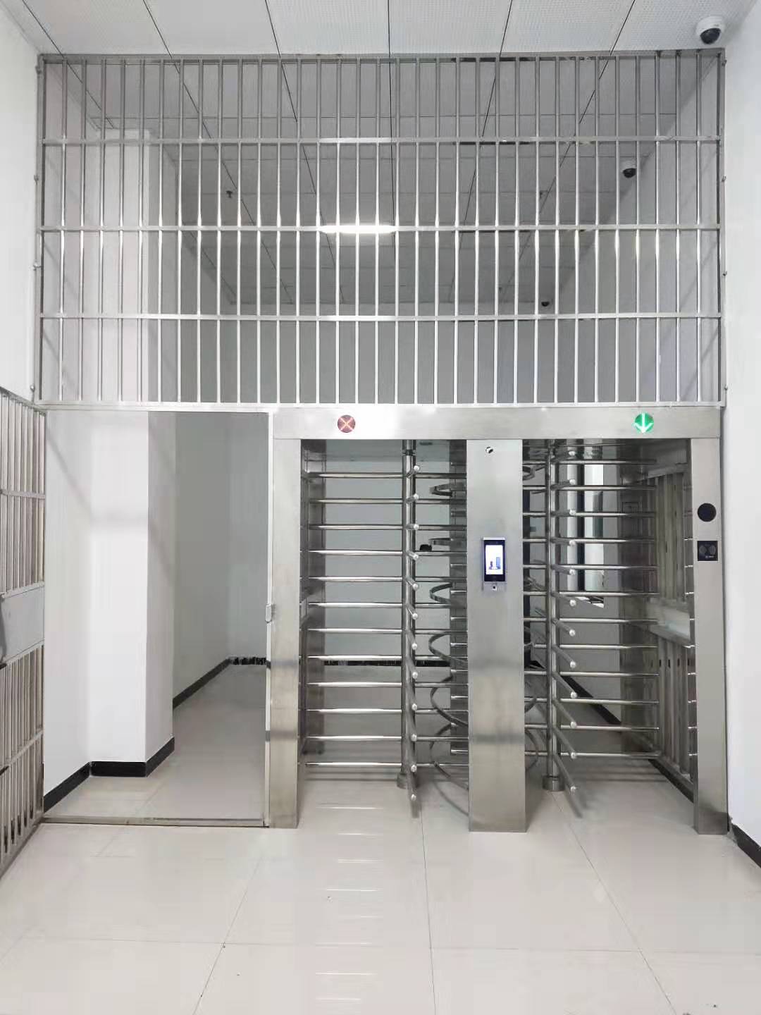 擺閘,三輥閘,速通閘,旋轉(zhuǎn)閘,平移閘,一字閘,人臉識別，