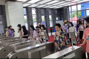 國內(nèi)外機(jī)場都在用的人行通道閘機(jī)！出口90個(gè)國家和地區(qū)的閘機(jī)品牌。